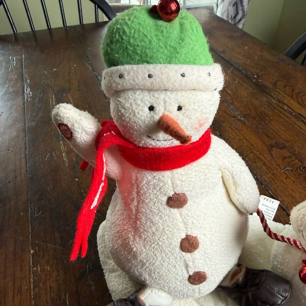 Hallmark 2004 Holiday Jingle Pals Plush Animated Christmas Snowman Dog - Picture 5 of 5
